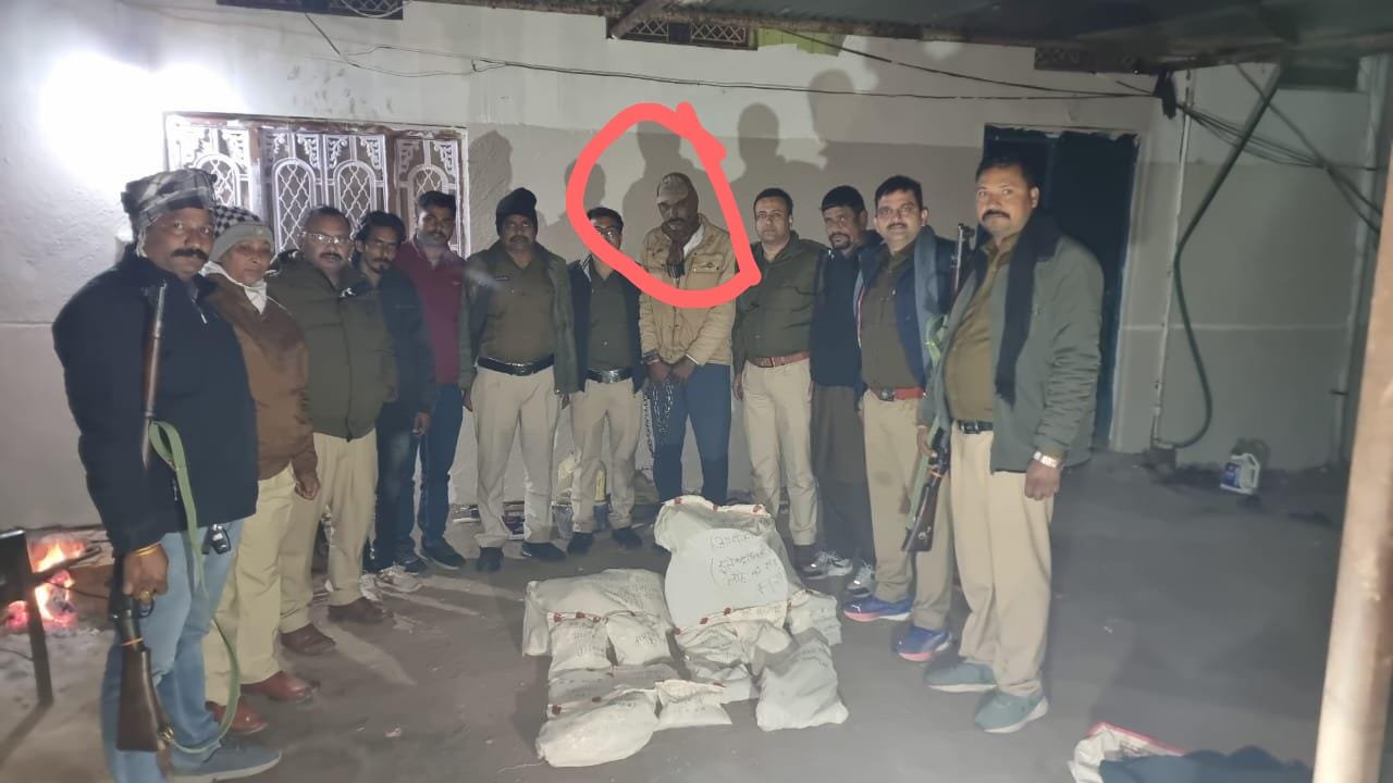 नीमच में नारकोटिक्स विंग की बड़ी कार्रवाई, 2 करोड़ 20 लाख का का अवैध मादक पदार्थ जप्त, 2 आरोपी गिरफ्तार, पूर्व सरपंच हुआ फरार 