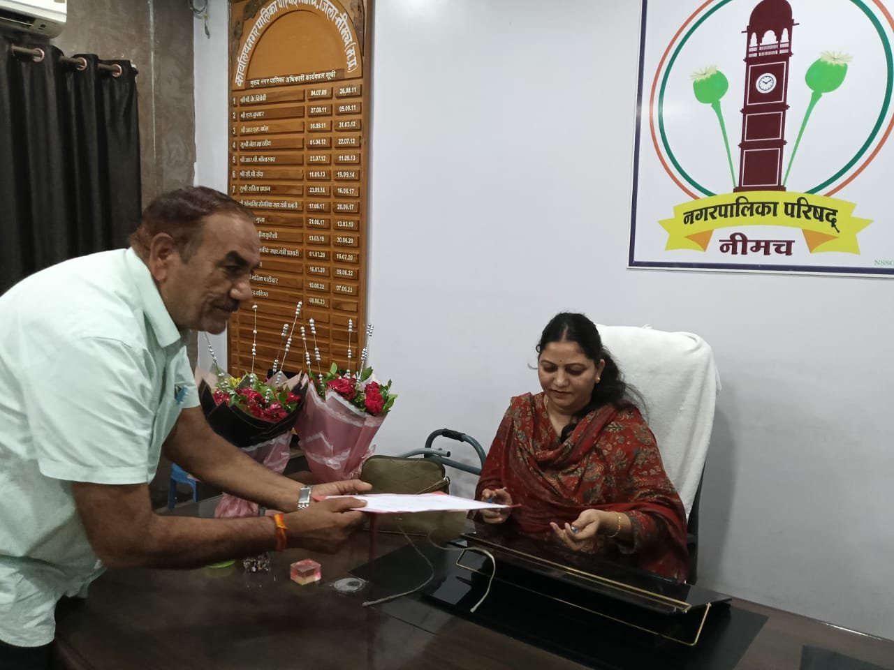 नगर पालिका की नवागत सीएमओ दुर्गा बामनिया ने किया पदभार ग्रहण, आमजन को मूलभूत सुविधाएं उपलब्ध करवाना प्राथमिकता